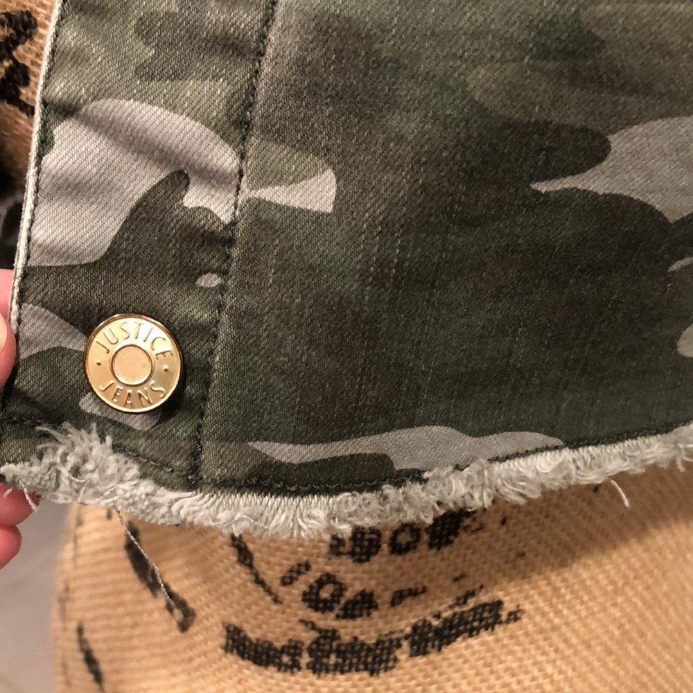 Justice Camo Denim Jacket - Picture 3 of 5